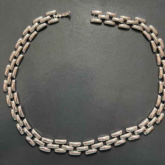 Silver collar necklace - Picture 2 of 3